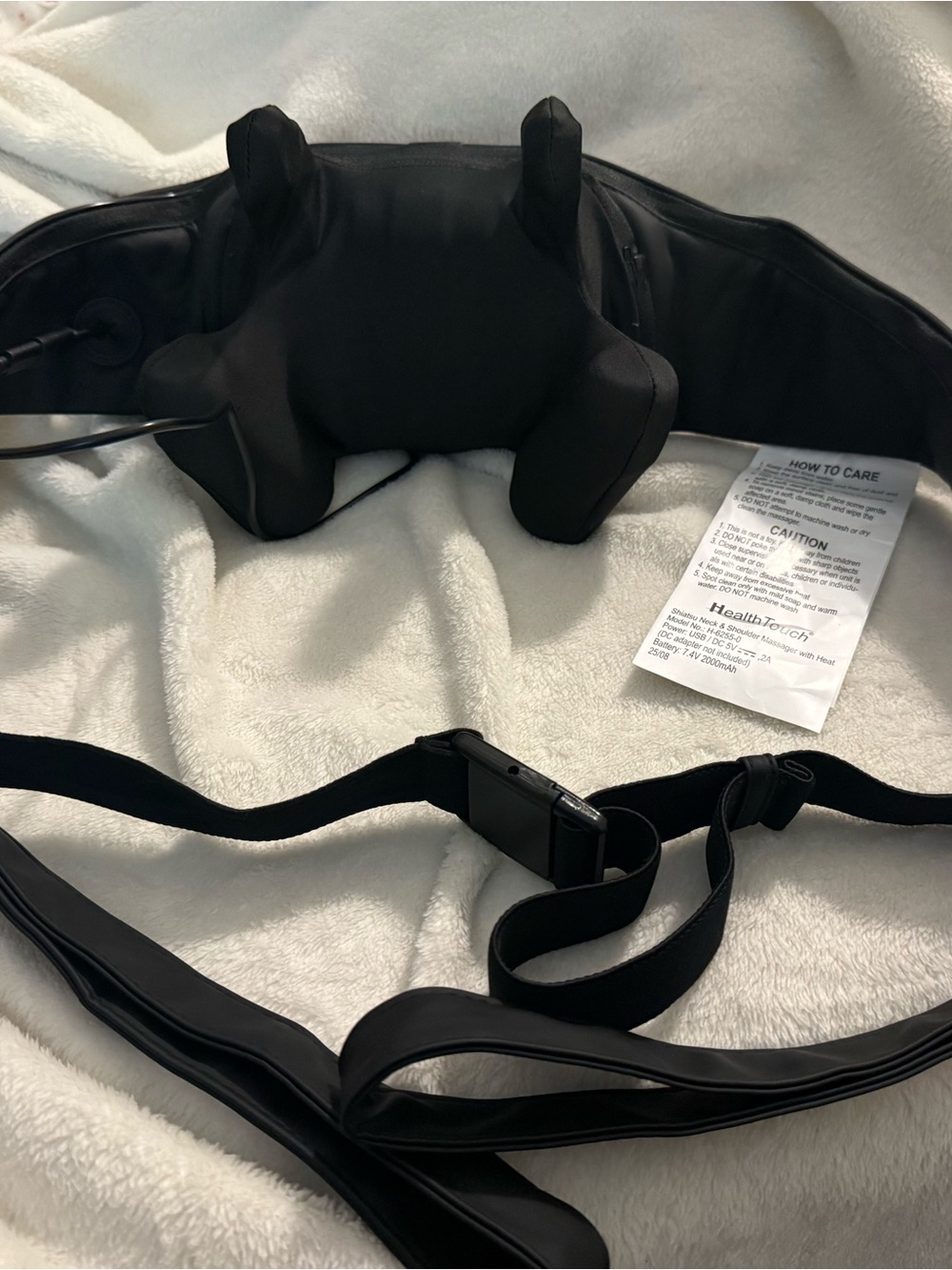 Black Wireless Massager for Neck & Shoulder